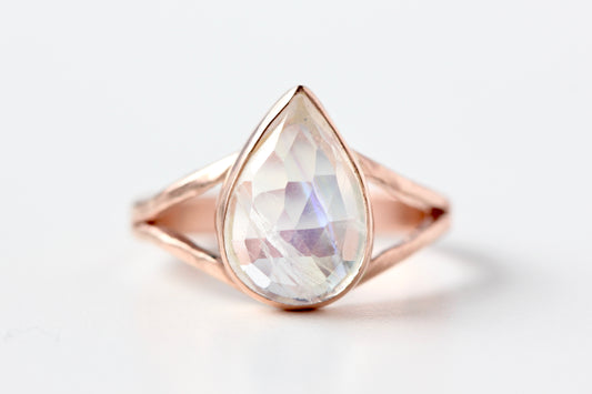 Pear Shaped Rosecut Rainbow Moonstone Ring in 14k Rose Gold Split Shank